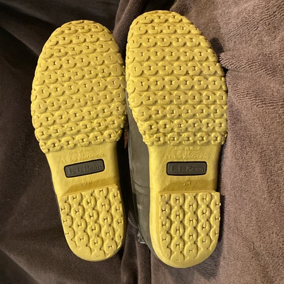 LL Bean Duck Boots 10” shearling lined size 7 women’s, with Sherpa insoles - Picture 3 of 11